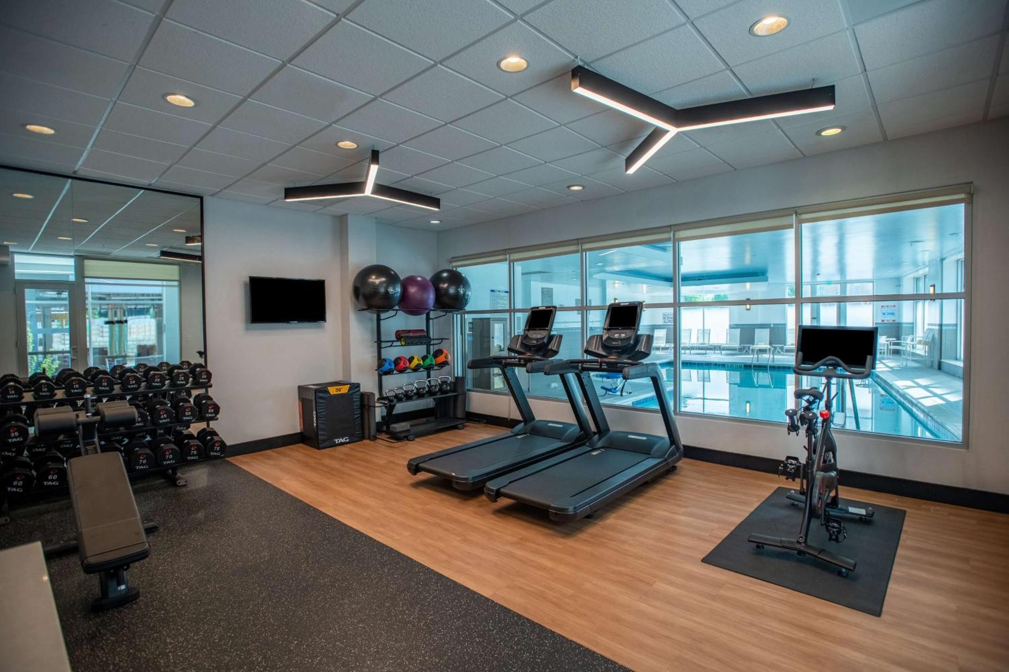 Doubletree By Hilton Asheville Downtown מראה חיצוני תמונה