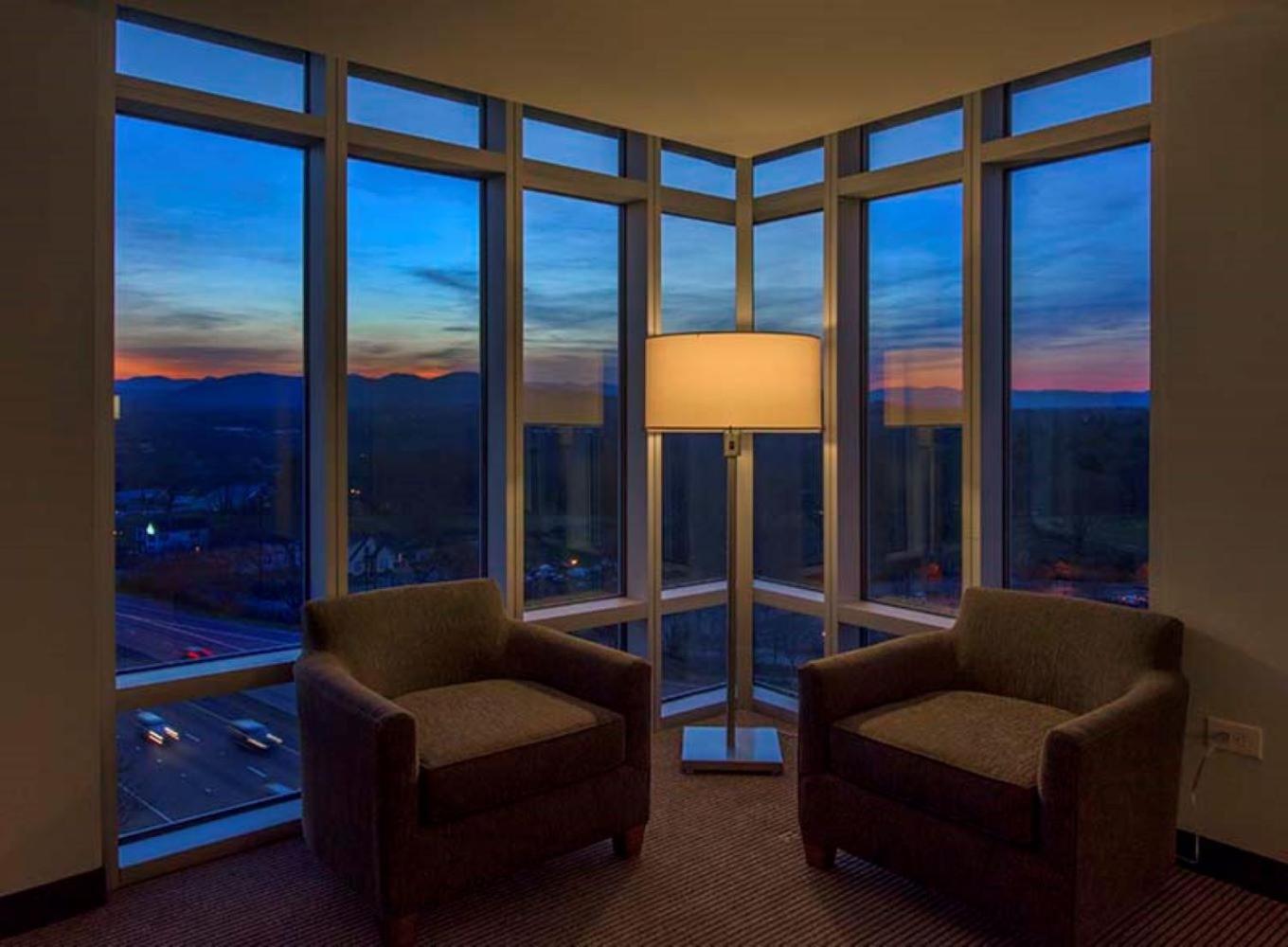 Doubletree By Hilton Asheville Downtown מראה חיצוני תמונה