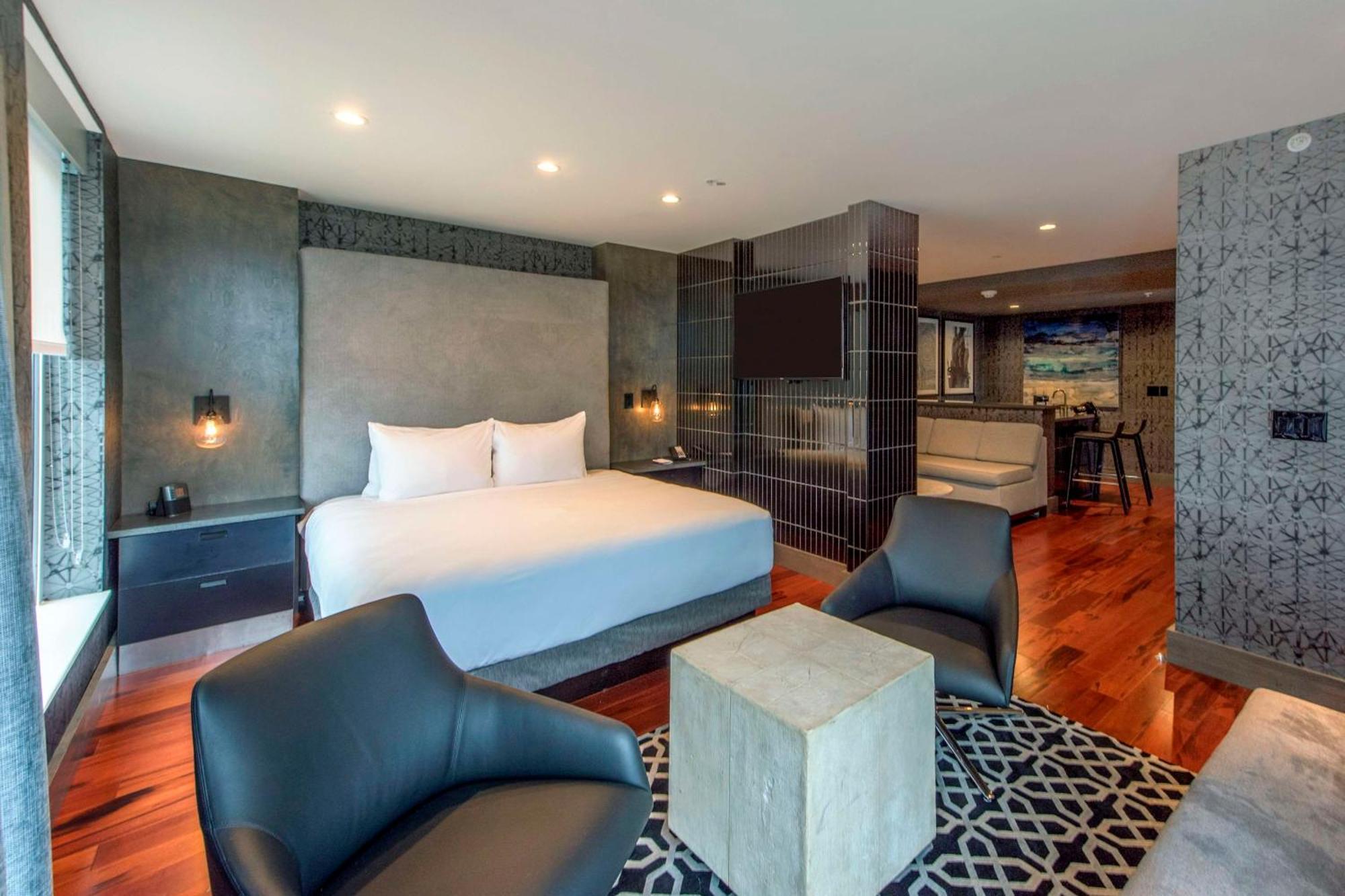 Doubletree By Hilton Asheville Downtown מראה חיצוני תמונה