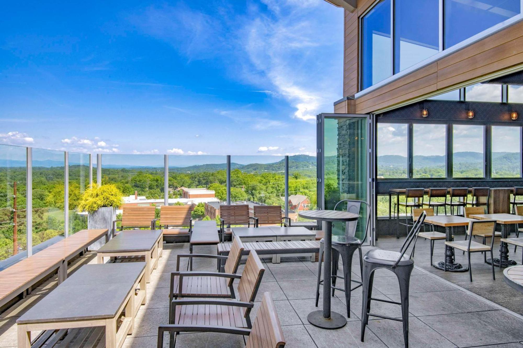Doubletree By Hilton Asheville Downtown מראה חיצוני תמונה
