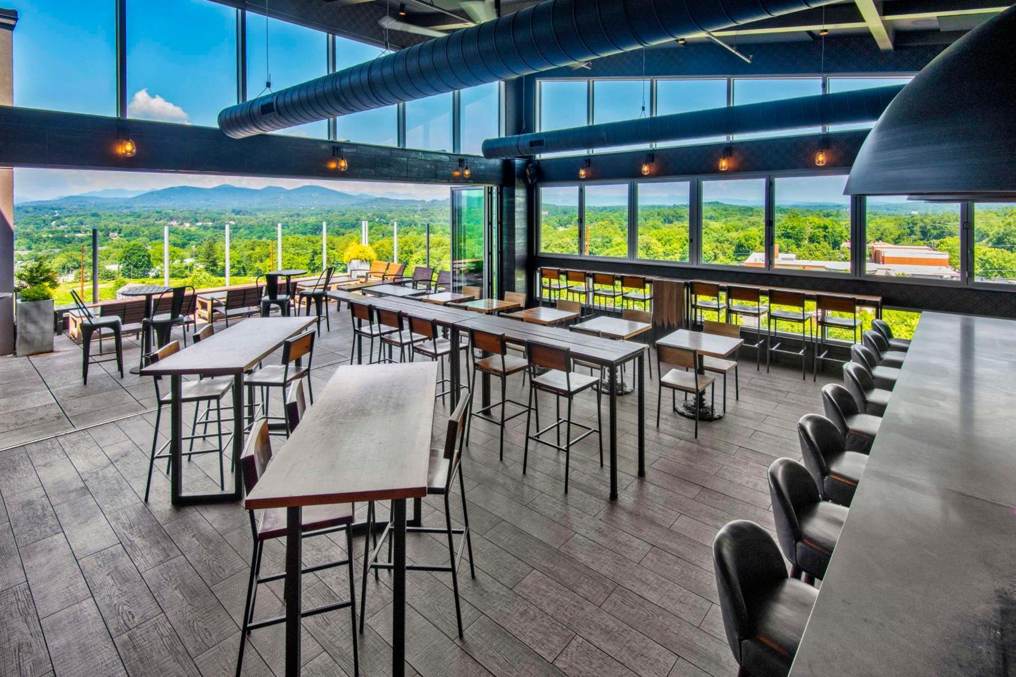 Doubletree By Hilton Asheville Downtown מראה חיצוני תמונה