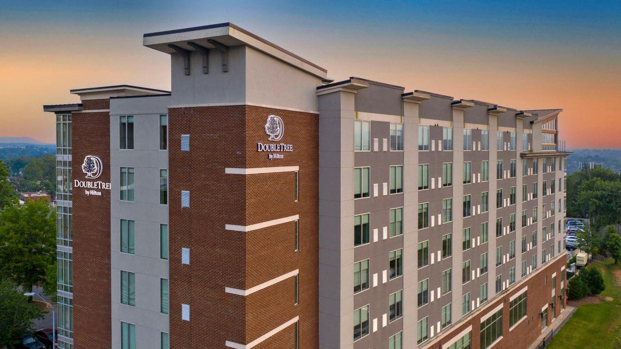 Doubletree By Hilton Asheville Downtown מראה חיצוני תמונה