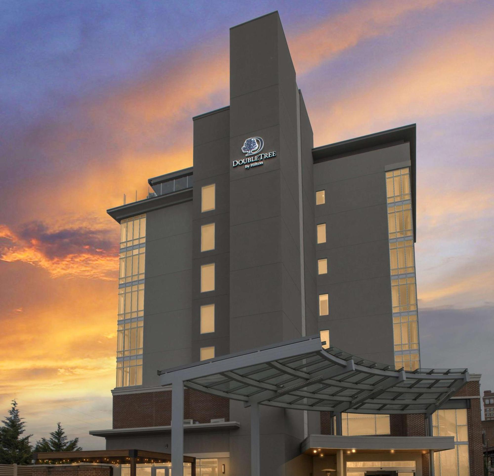 Doubletree By Hilton Asheville Downtown מראה חיצוני תמונה