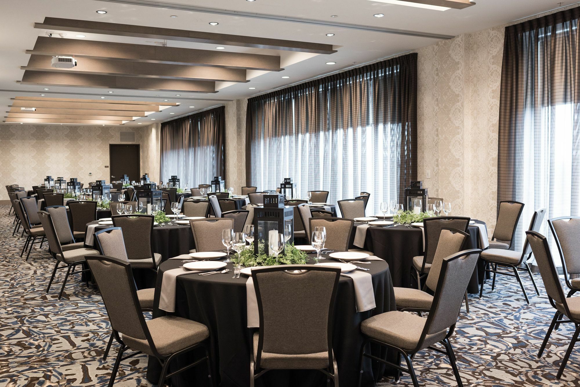Doubletree By Hilton Asheville Downtown מראה חיצוני תמונה